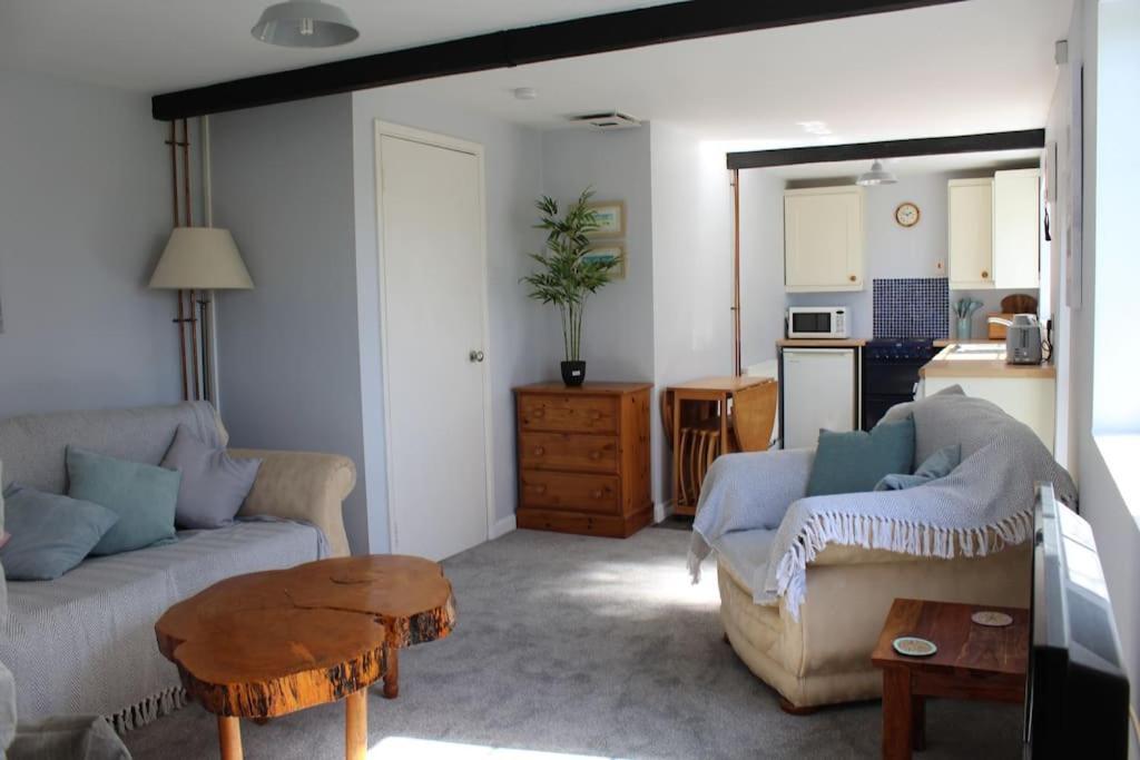 Cozy Country Cottage With Beautiful Rural Views Newquay  Ngoại thất bức ảnh